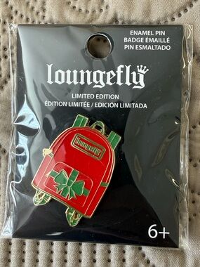 🎄🎁 Loungefly Limited Edition Holiday Backpack Enamel Pin 🎁🎄
